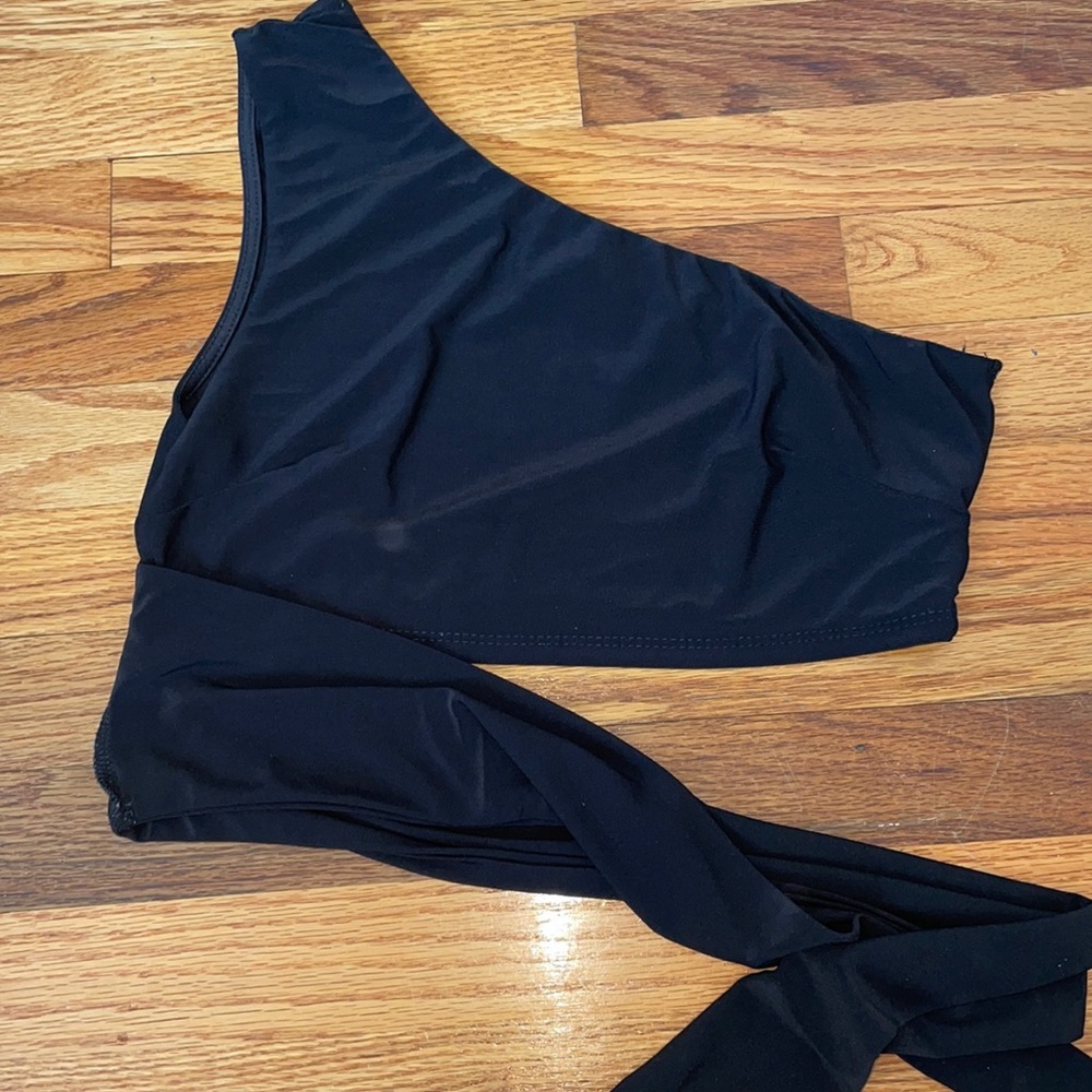Black one shoulder crop top